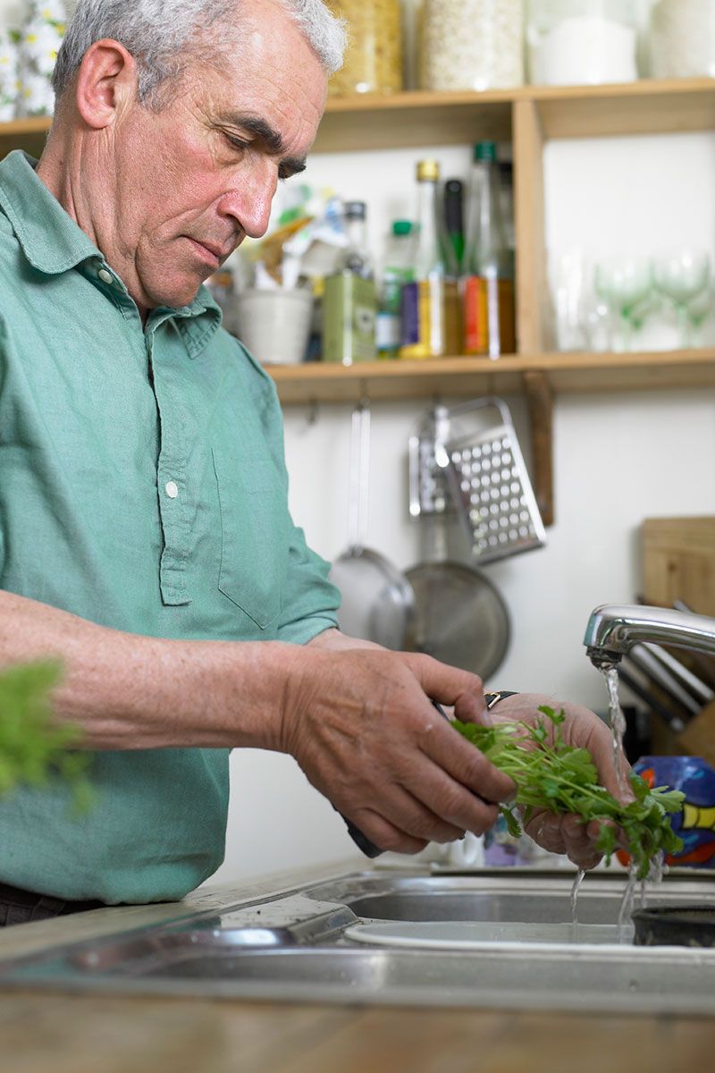 Ansicht Gast beim Kochen